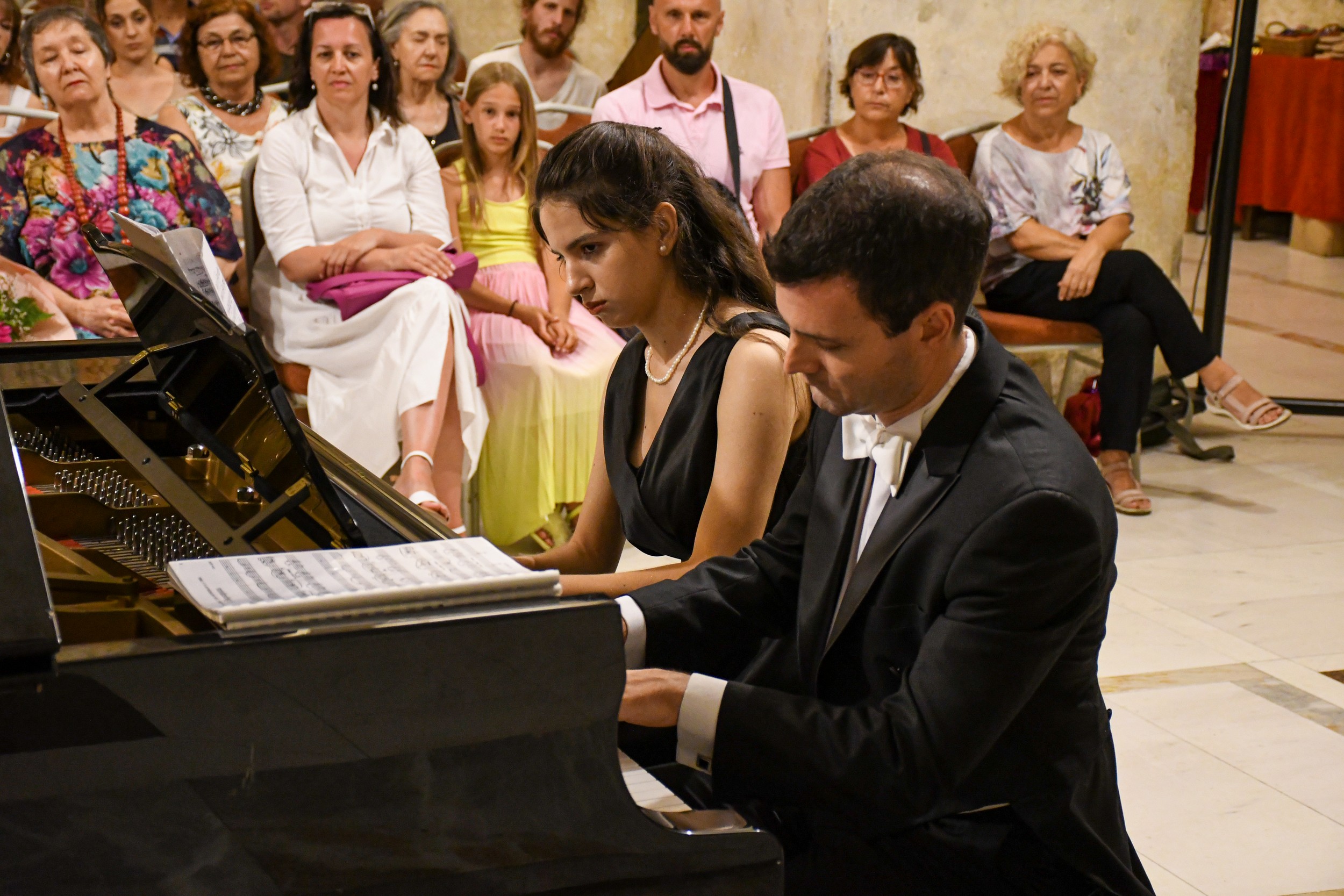 Review to the concert of Kristijan Karovski and Mimi Ducheva: Concert evening with compositions for four-hand piano