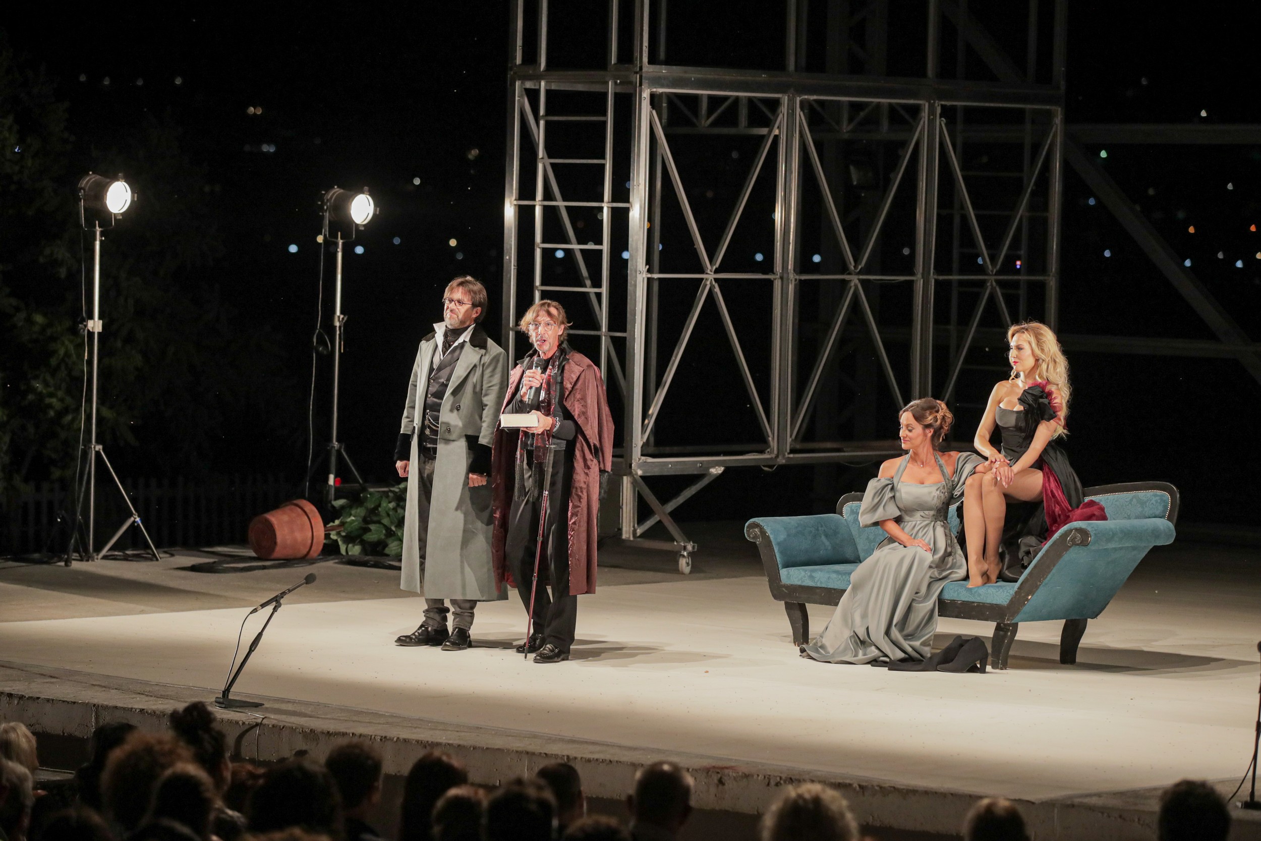 Master performance of “War and peace” with the actors from the National theatre in Belgrade